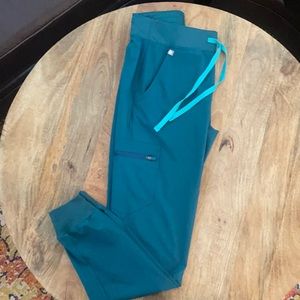 Figs Women’s Caribbean Blue FIONLITE Zamora Scrub Pants